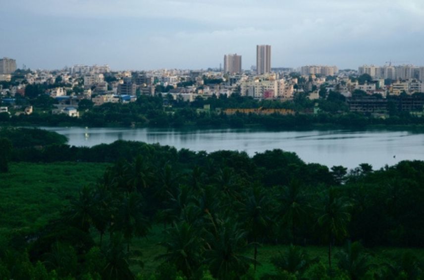 Homebuyers in Bengaluru face a choice between the heritage charm of Old Bengaluru and the modern growth of new suburbs.