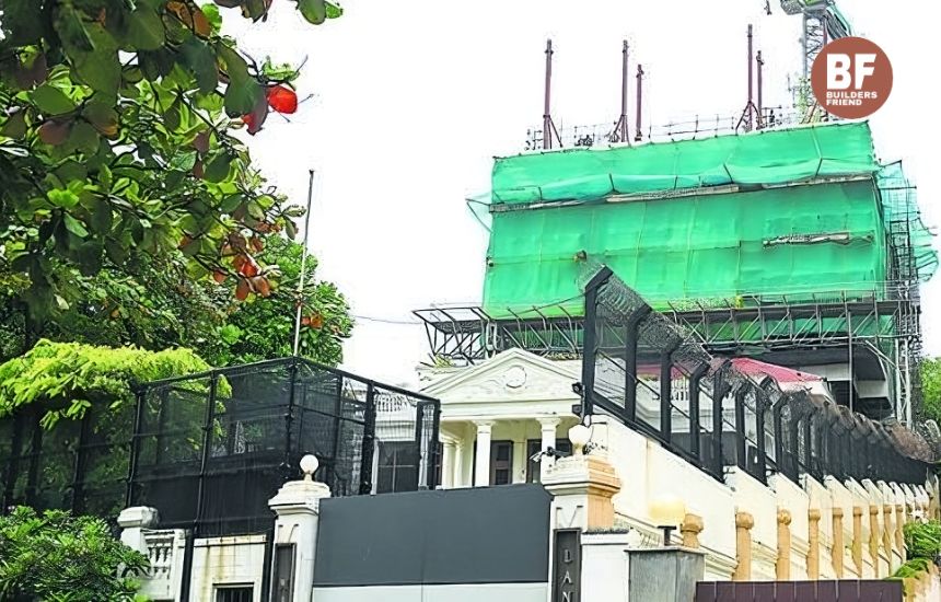 Forest department officials, along with BMC's H-West ward team, inspected the Mannat Annexe in Bandra West following a CRZ violation complaint by RTI activist Santosh Daundkar.