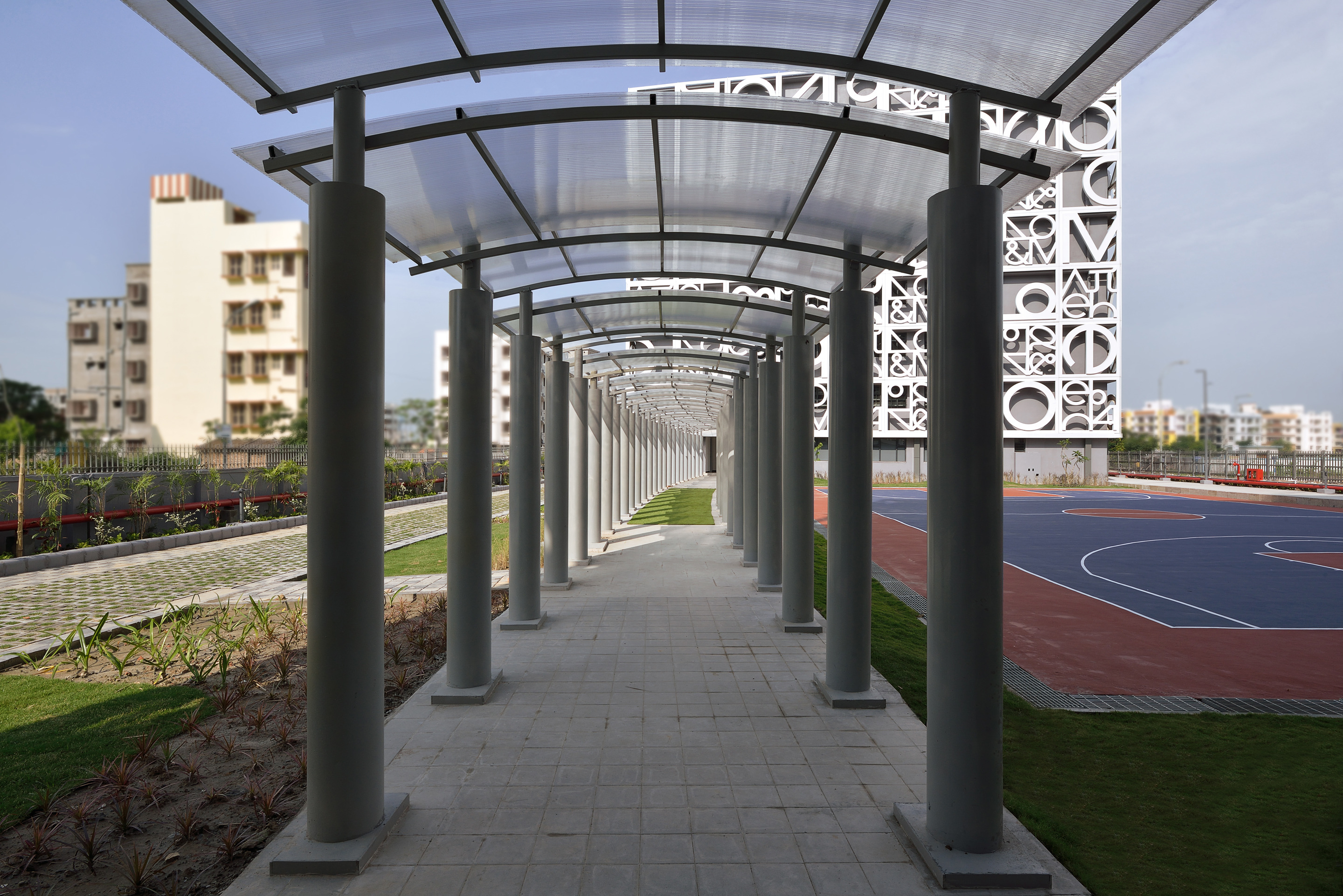 School Façade and Campus Design: Creating Identity through Architecture in Newtown, Kolkata