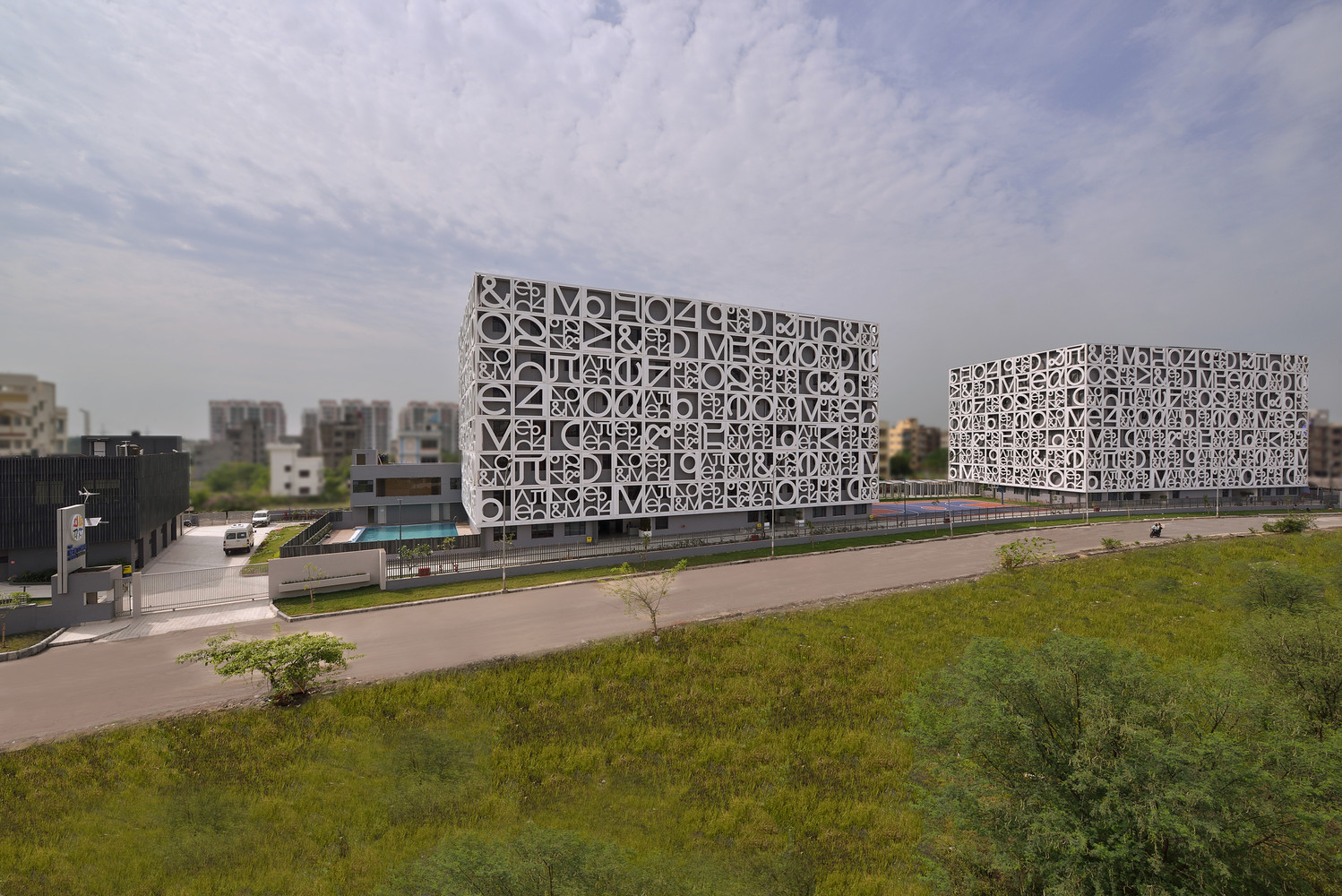 School Façade and Campus Design: Creating Identity through Architecture in Newtown, Kolkata