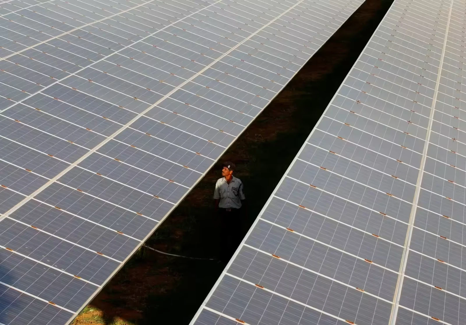 Project in Uttar Pradesh to support clean energy for regional transport infrastructure.