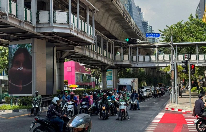 Town planning department asserts jurisdiction despite MCG limits.