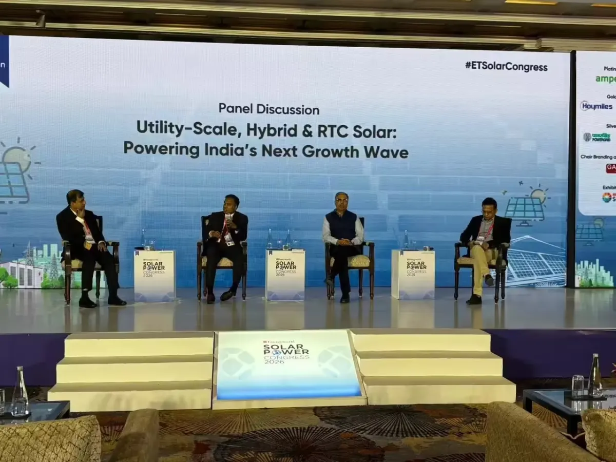 Hybrid, storage-linked and round-the-clock renewables redefine project design after 2025 surge.