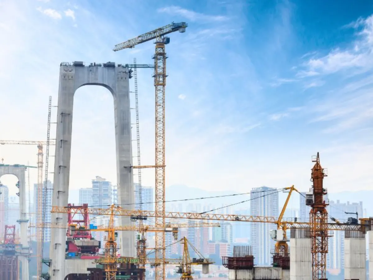 Output hit by contraction in oil, gas and refinery products; growth outlook faces fresh risks.
