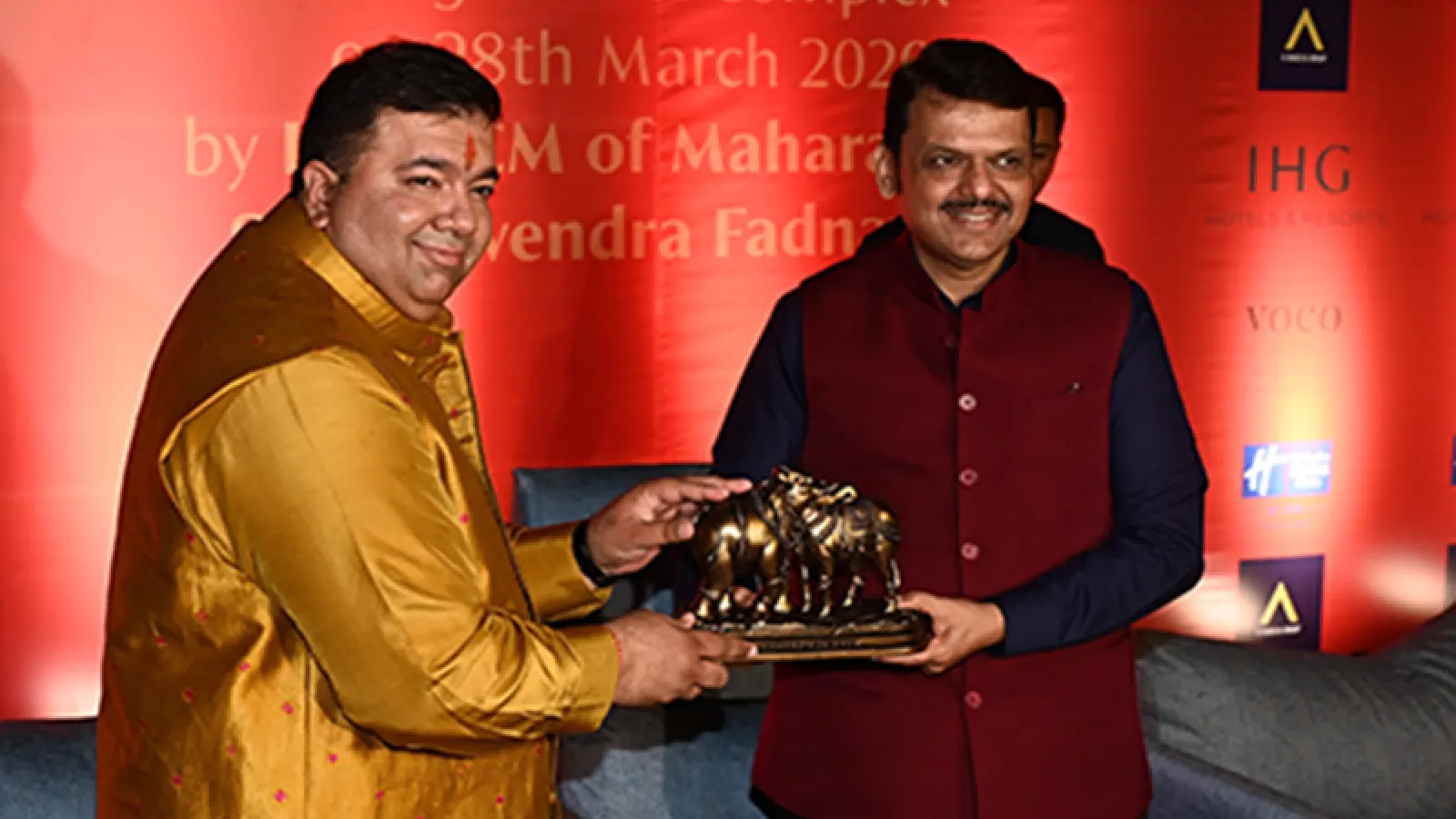 VIJAYTA & NIKHIL K RAHEJA GROUP & IHG Hotels Launch Mega Hotel Project in Mumbai with CM Devendra Fadnavis