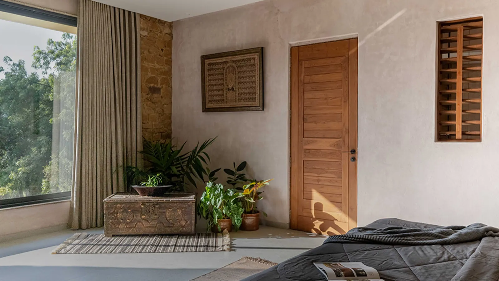 The Urban Whisper – A Serene Sky Residence in Mumbai by ANS Design House