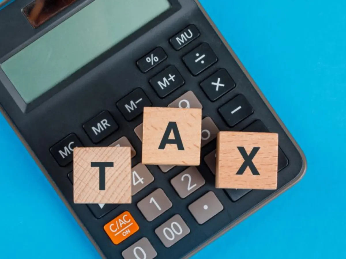 Reinvestment benefit under Section 54 allowed even if original I-T return was not filed.