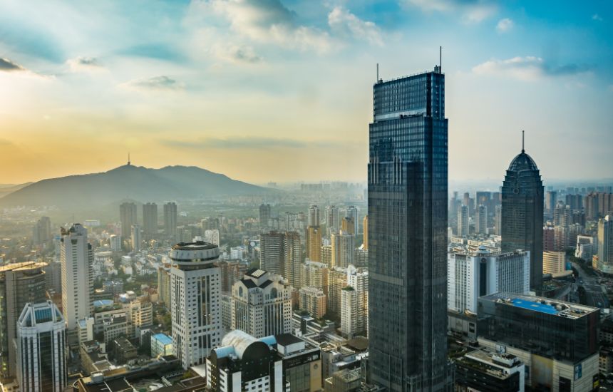 ₹195 crore SWAMIH funding accelerates completion after insolvency resolution.