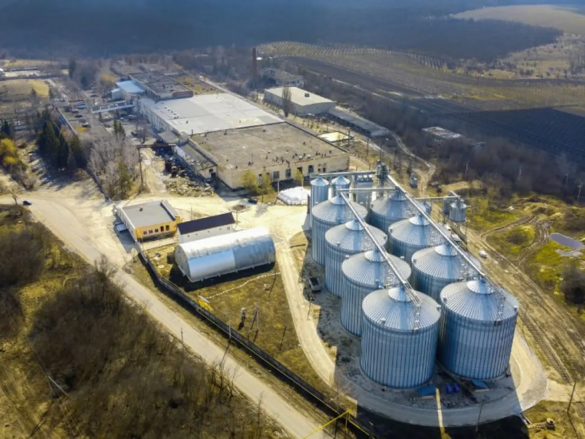 18,000-tonne facility to supply cleaner marine fuel and cut shipping emissions.