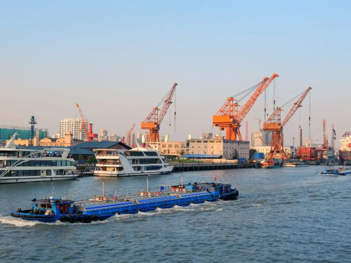 Union plans unified wage charter to strengthen port trade movement.
