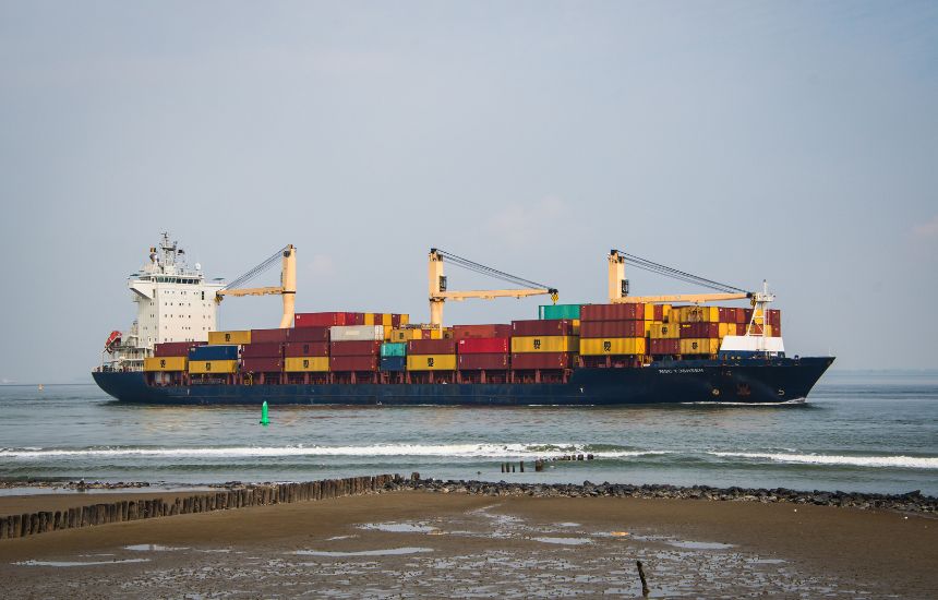 ₹1,570-Crore Vadinar Facility and Greenfield Shipbuilding Cluster to Strengthen India's Maritime Infrastructure.