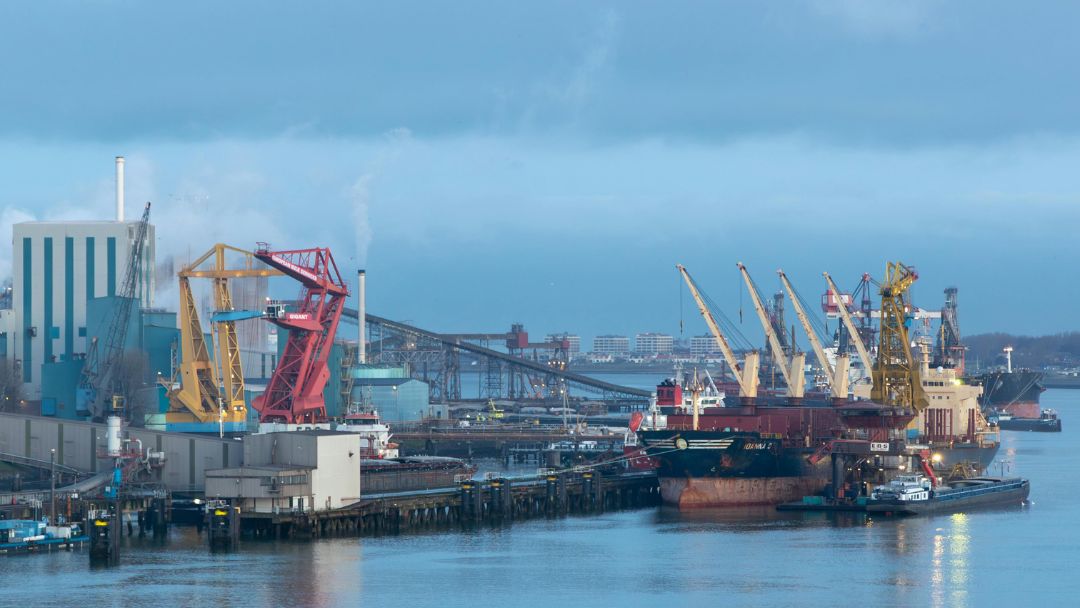State identifies 1,903 acres for Phase II as ₹4,362-crore deep-sea port nears completion and targets November launch.