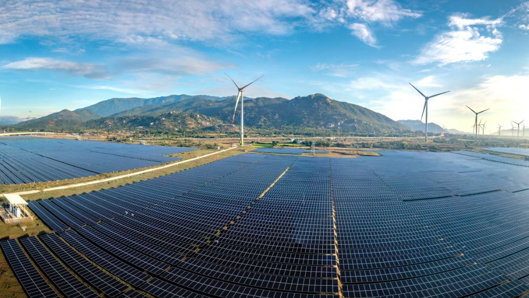 First wind collaboration between Suzlon and Waaree strengthens India’s renewable energy expansion.