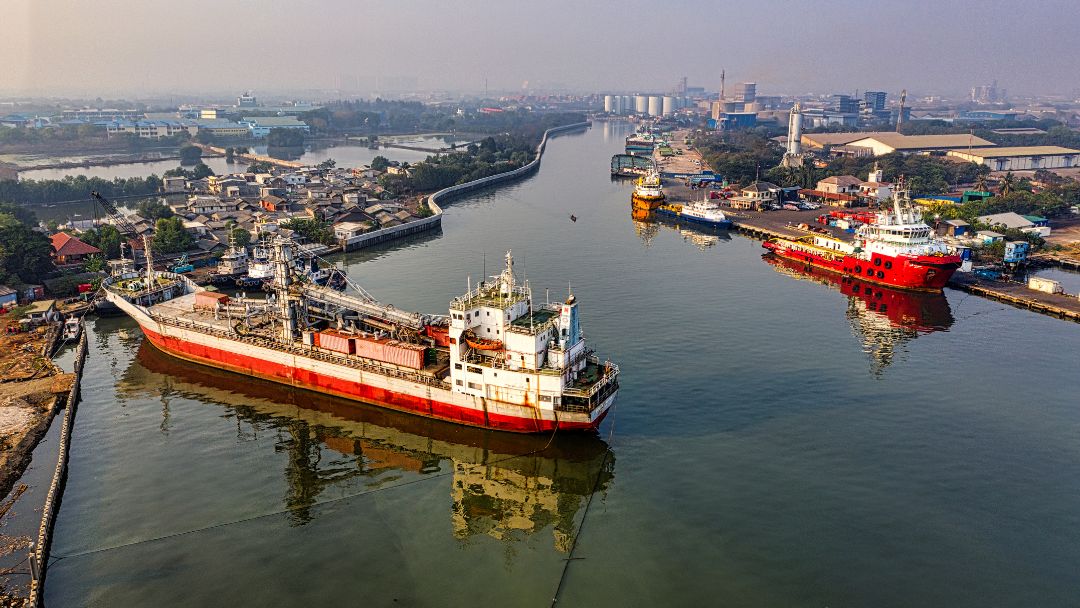 Fresh security concerns disrupt key global trade routes, raising risks for oil supplies and freight movement.
