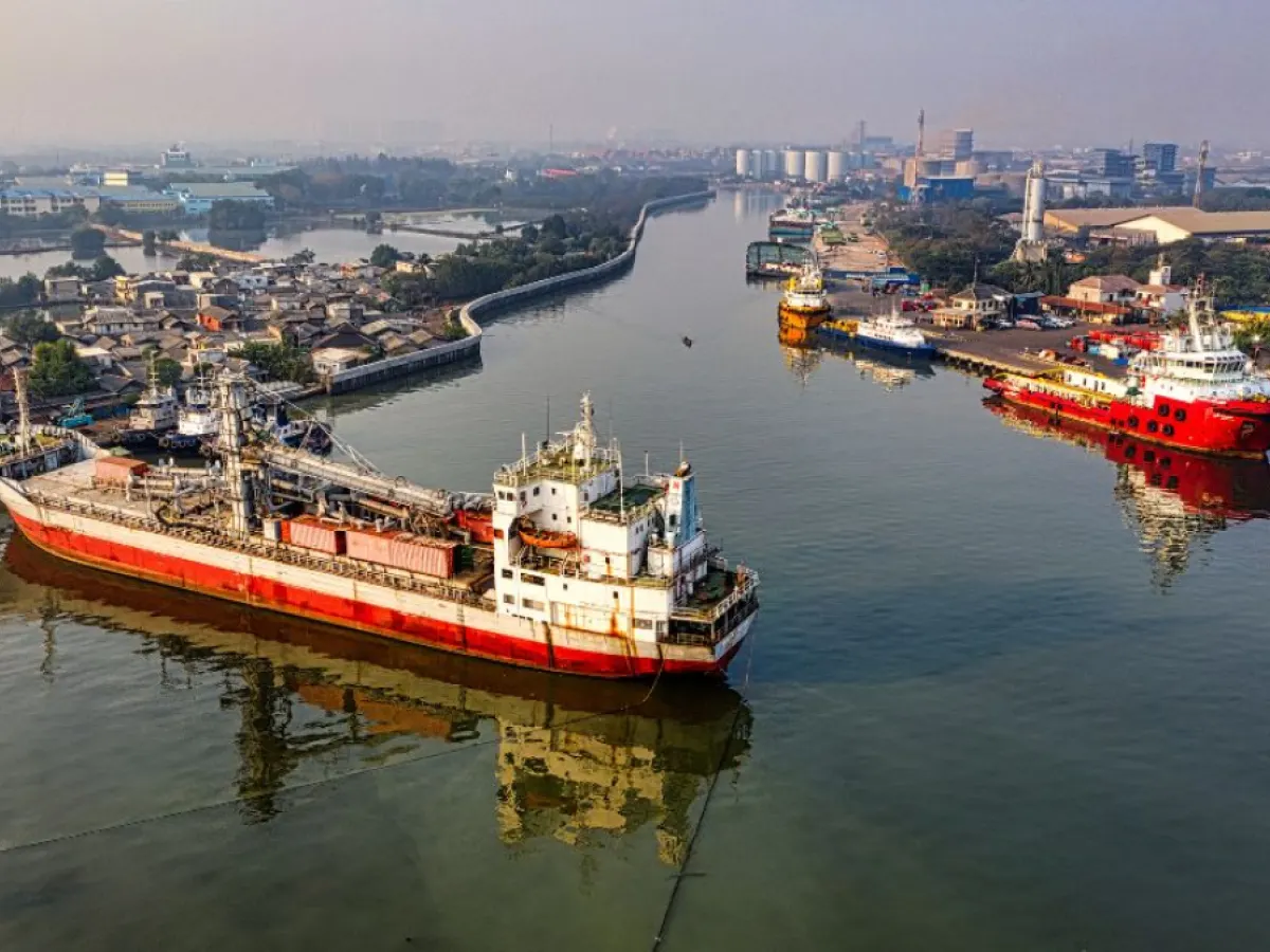 Fresh security concerns disrupt key global trade routes, raising risks for oil supplies and freight movement.