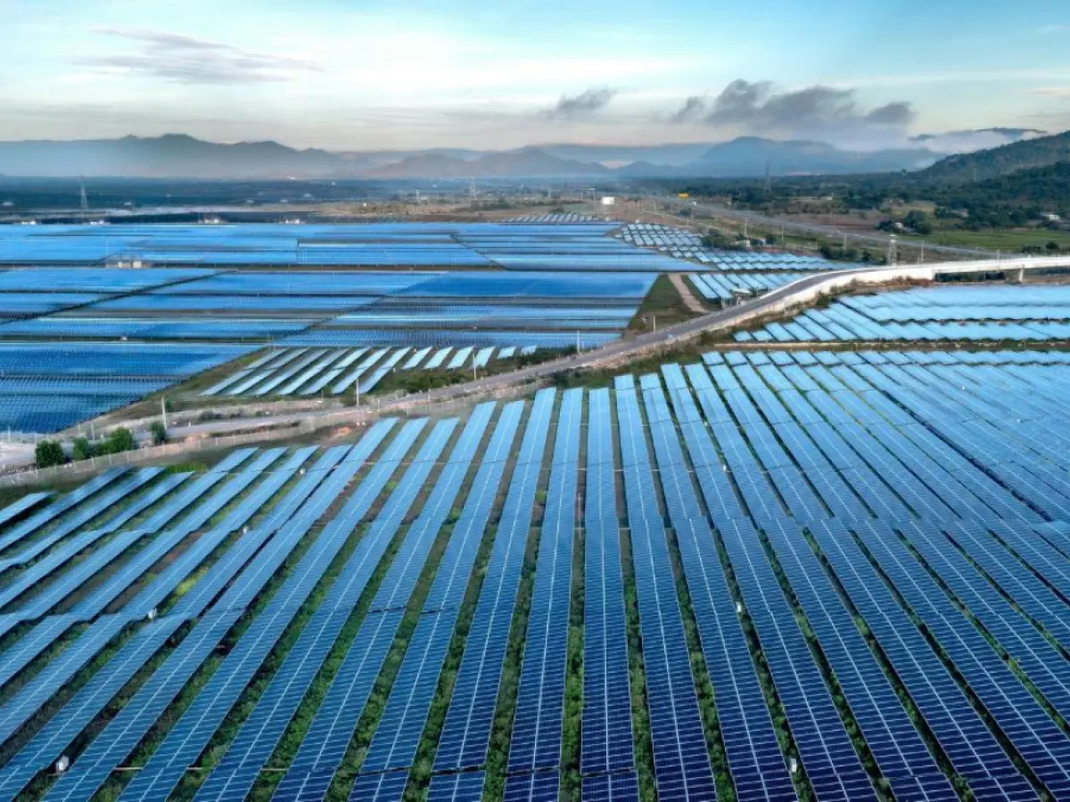New security guidelines tighten renewable energy development near border areas with stricter approvals and workforce restrictions.