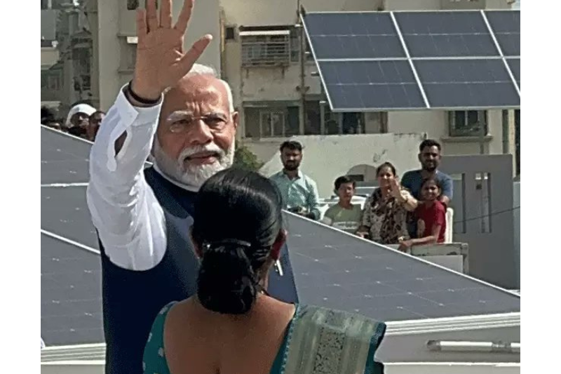 PM Interacts with Rooftop Solar Unit Scheme Beneficiaries in Gujarat