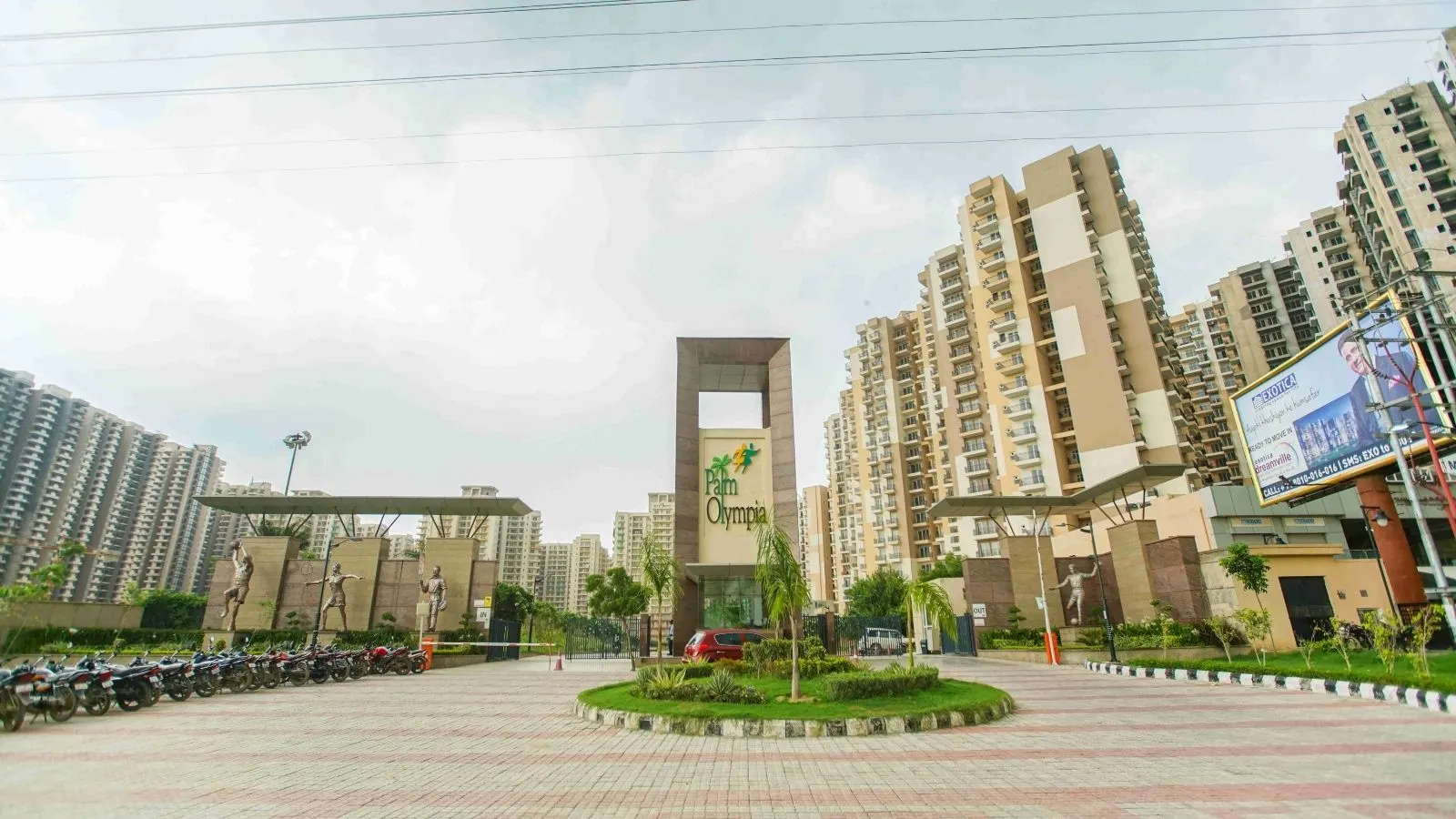 Palm Olympia in Noida Extension Combines High-Density Housing with Expansive Green Spaces