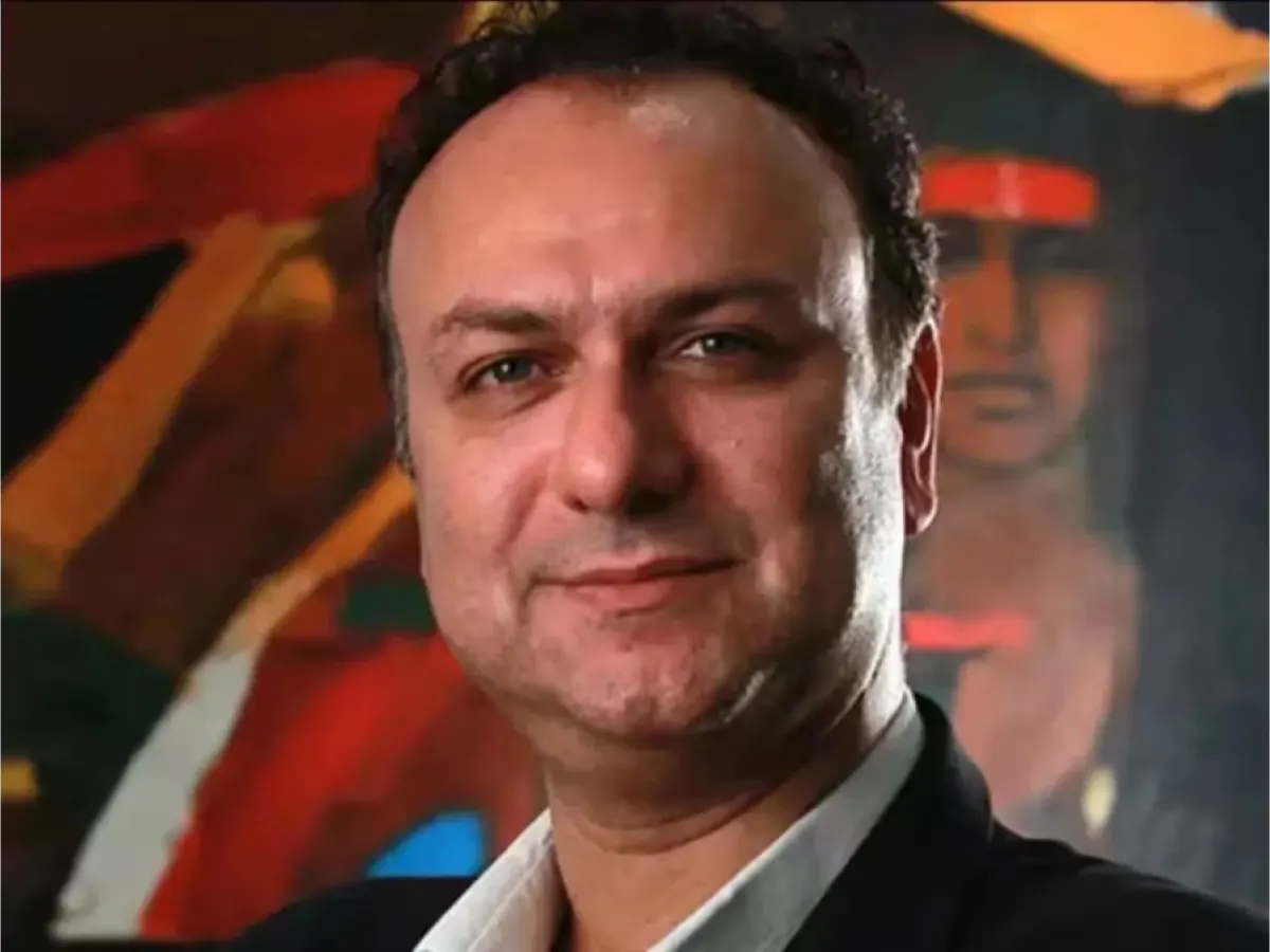 Shapoorji Pallonji Mistry Backs Tata Sons Listing After RBI Move.