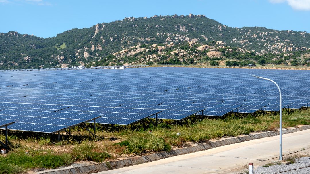 Himachal Pradesh CM Inaugurates First Battery-Integrated Solar Project in Spiti Valley.